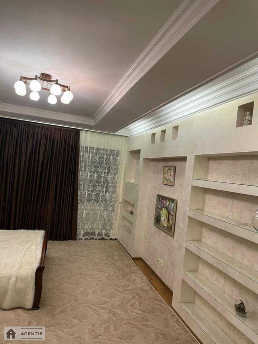 Сдам квартиру 2 комнаты, 74 m², 5 эт./18 этажей. 25, Вячеслава Чорновола вул., Киев. 