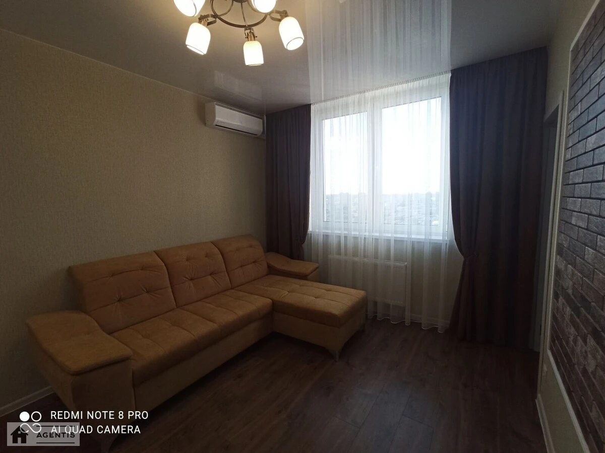 Apartment for rent 1 room, 45 m², 21st fl./25 floors. 3, Baltiyskiy 3, Kyiv. 