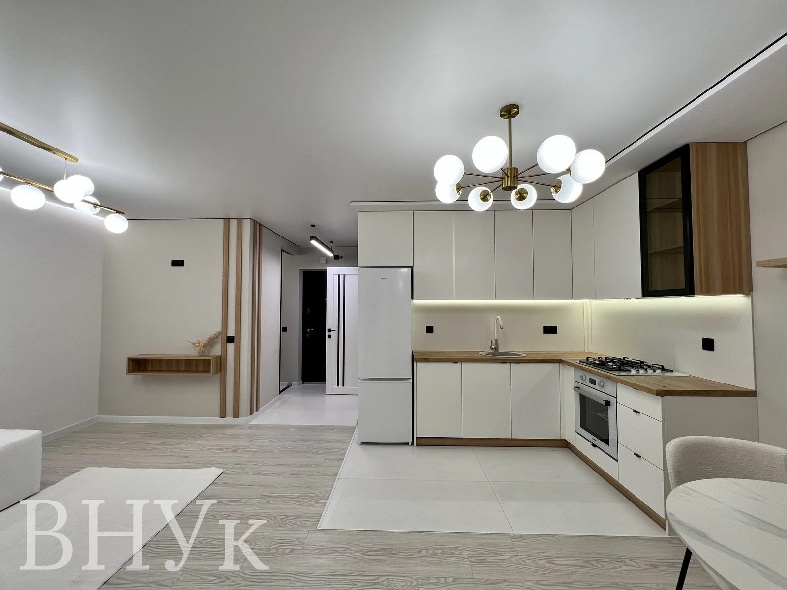 Продаж квартири 2 кімнати, 57 m², 3 пов./11 поверхів. 9, Київська вул., Тернопіль. 