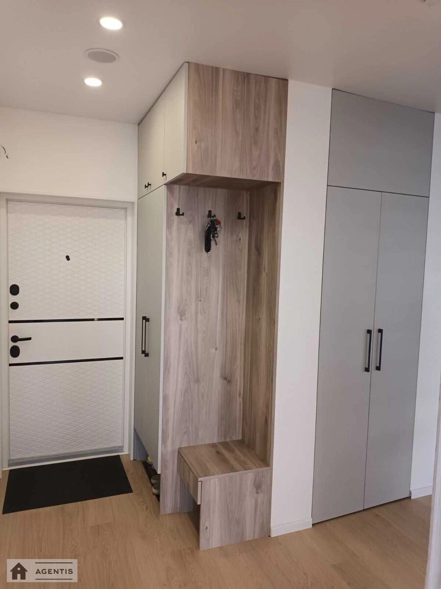 Сдам квартиру 1 комната, 43 m², 16 эт./21 этаж. 35, Василя Стуса вул., Киев. 