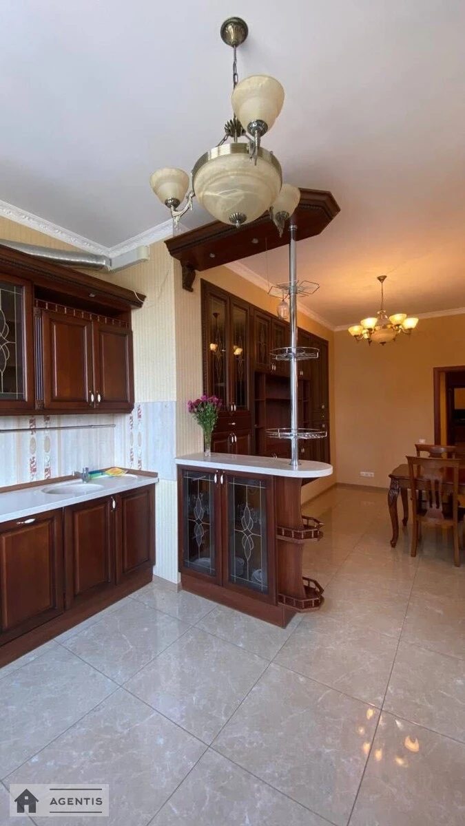 Apartment for rent 3 rooms, 134 m², 5th fl./24 floors. 7, Lesi Ukrayinky 7, Kyiv. 