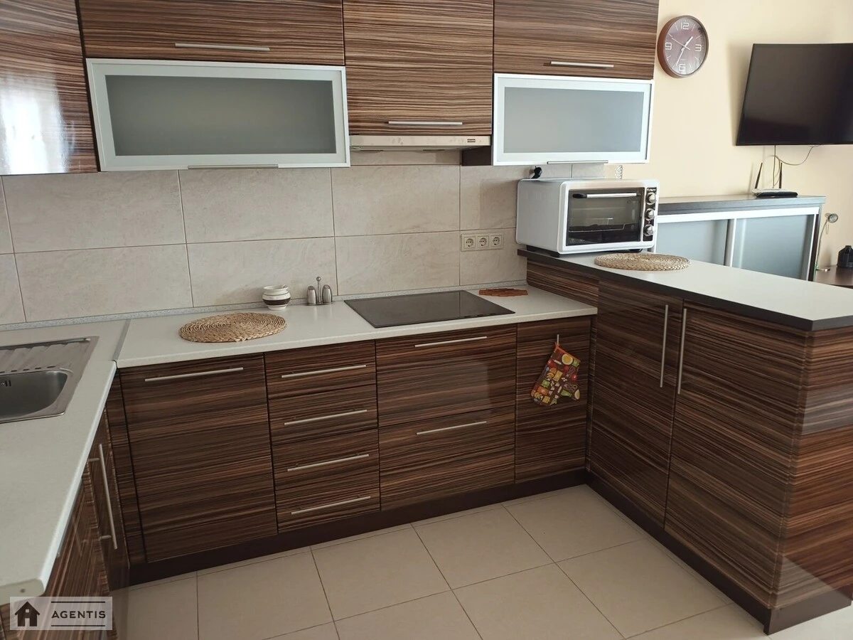 Apartment for rent 2 rooms, 52 m², 16th fl./20 floors. 25, Degtyarivska 25, Kyiv. 