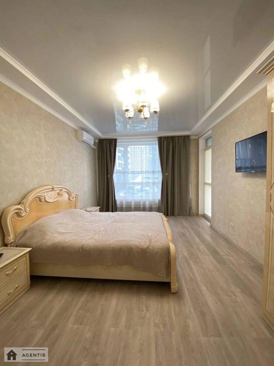 Apartment for rent 2 rooms, 70 m², 3rd fl./25 floors. 2, Osokorska 2, Kyiv. 