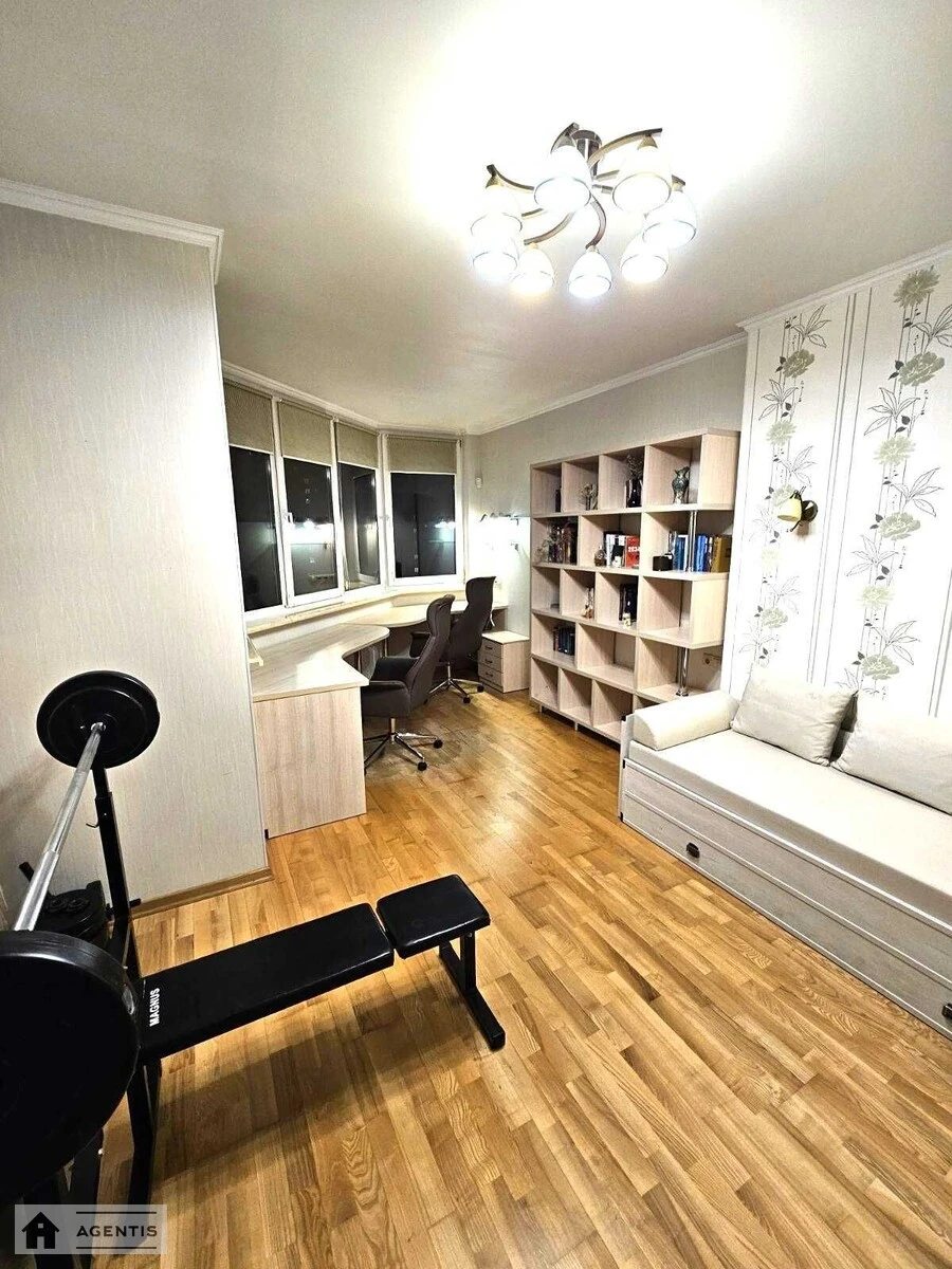 Сдам квартиру 2 комнаты, 70 m², 13 эт./20 этажей. 5, Степана Рудницького вул., Киев. 