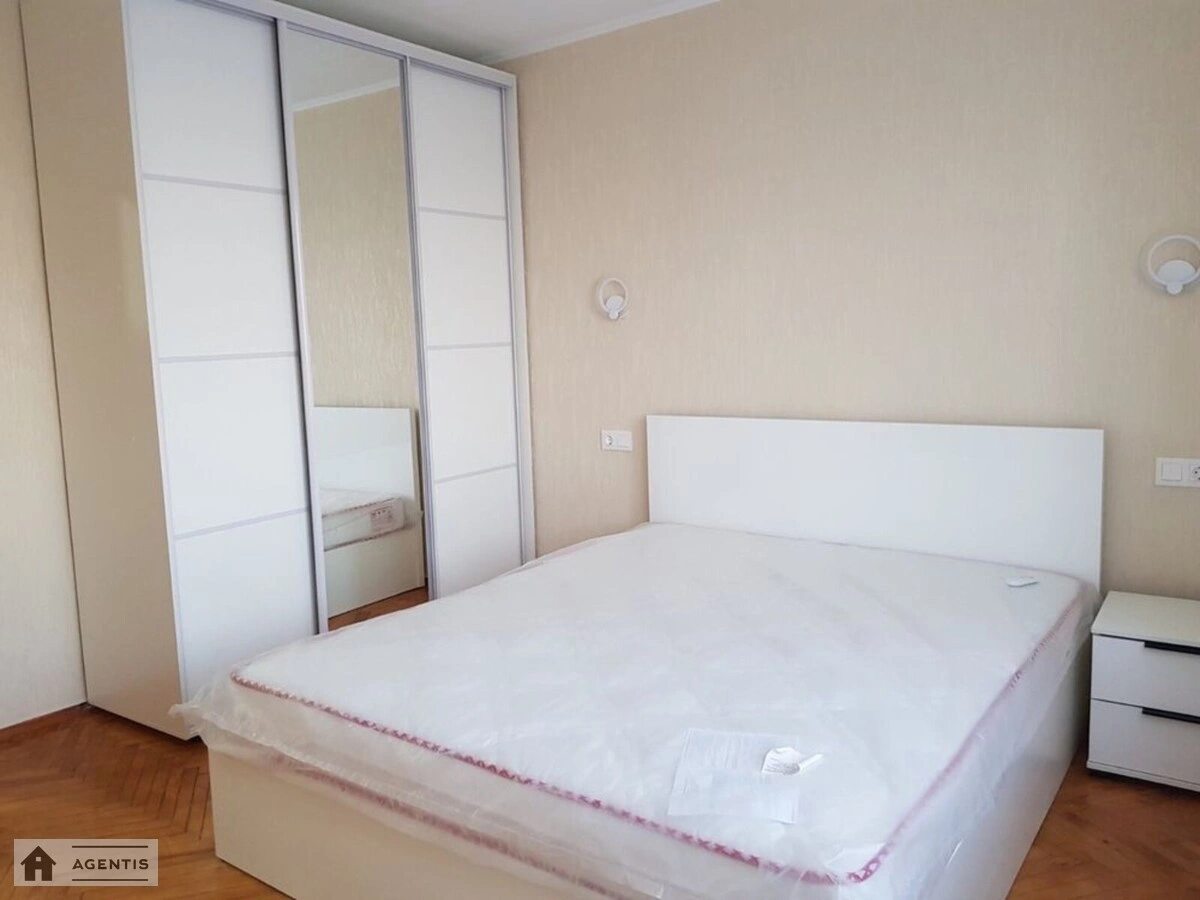 Apartment for rent 2 rooms, 63 m², 8th fl./9 floors. 24, Kubanskoyi Ukrayiny vul. Marshala Zhukova, Kyiv. 