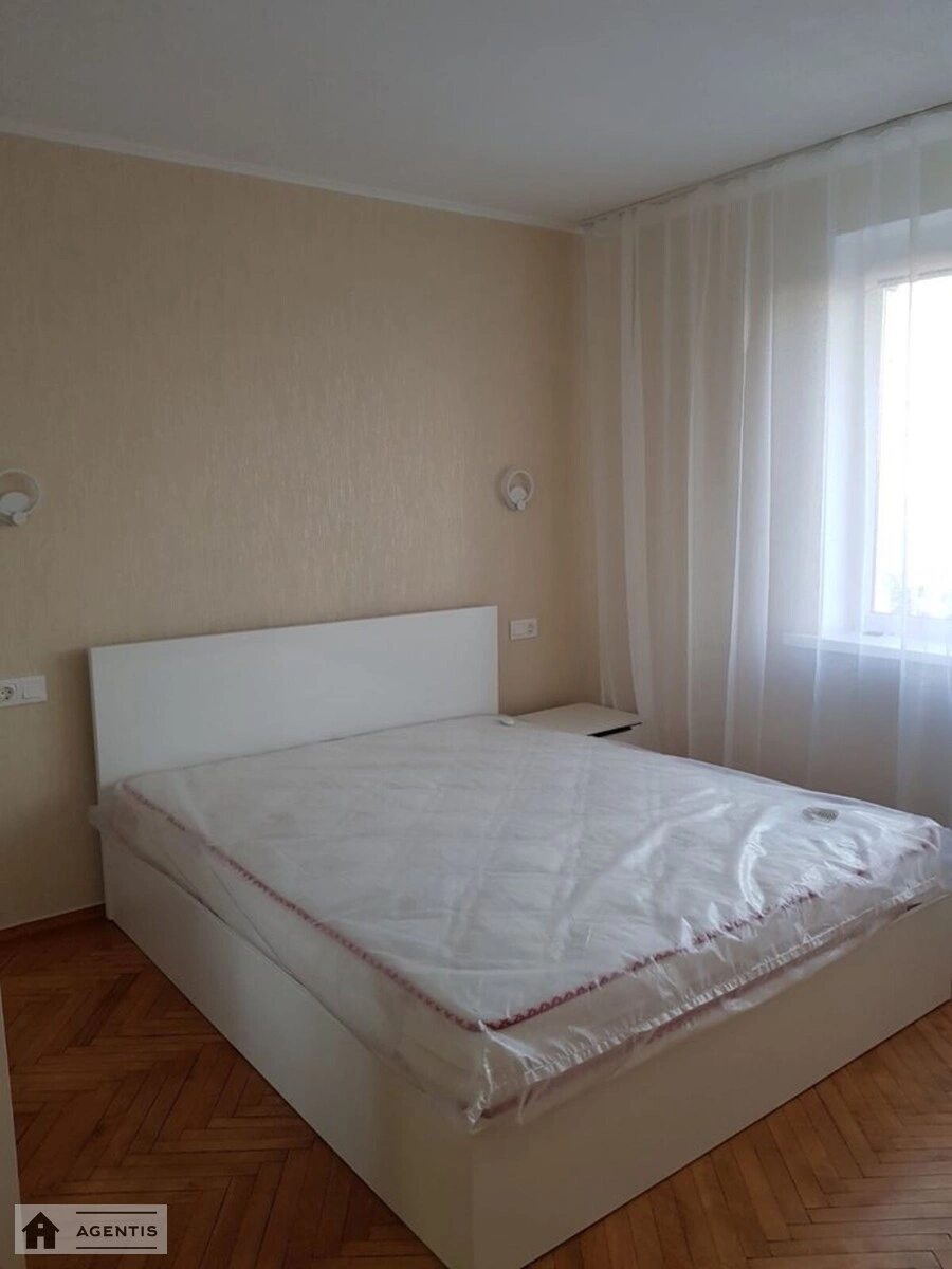 Apartment for rent 2 rooms, 63 m², 8th fl./9 floors. 24, Kubanskoyi Ukrayiny vul. Marshala Zhukova, Kyiv. 