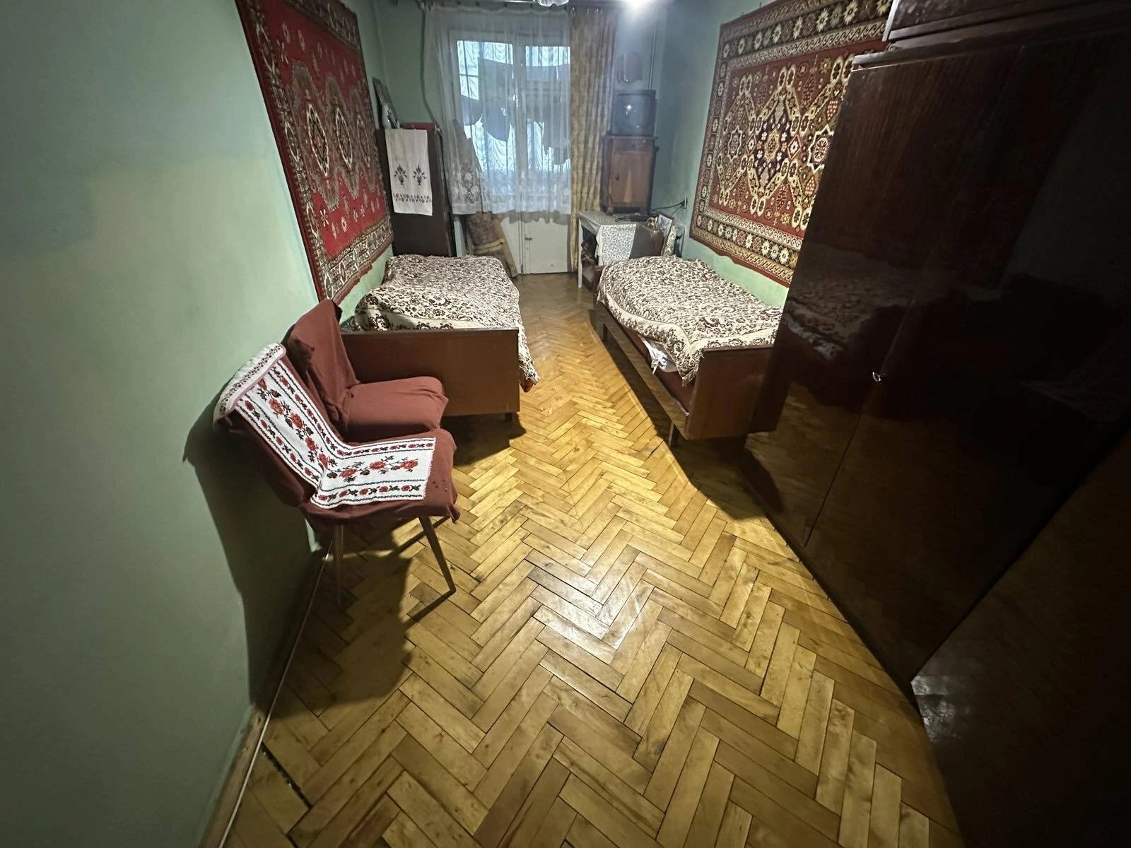 Apartments for sale 3 rooms, 567 m², 3rd fl./5 floors. Восточный, Ternopil. 