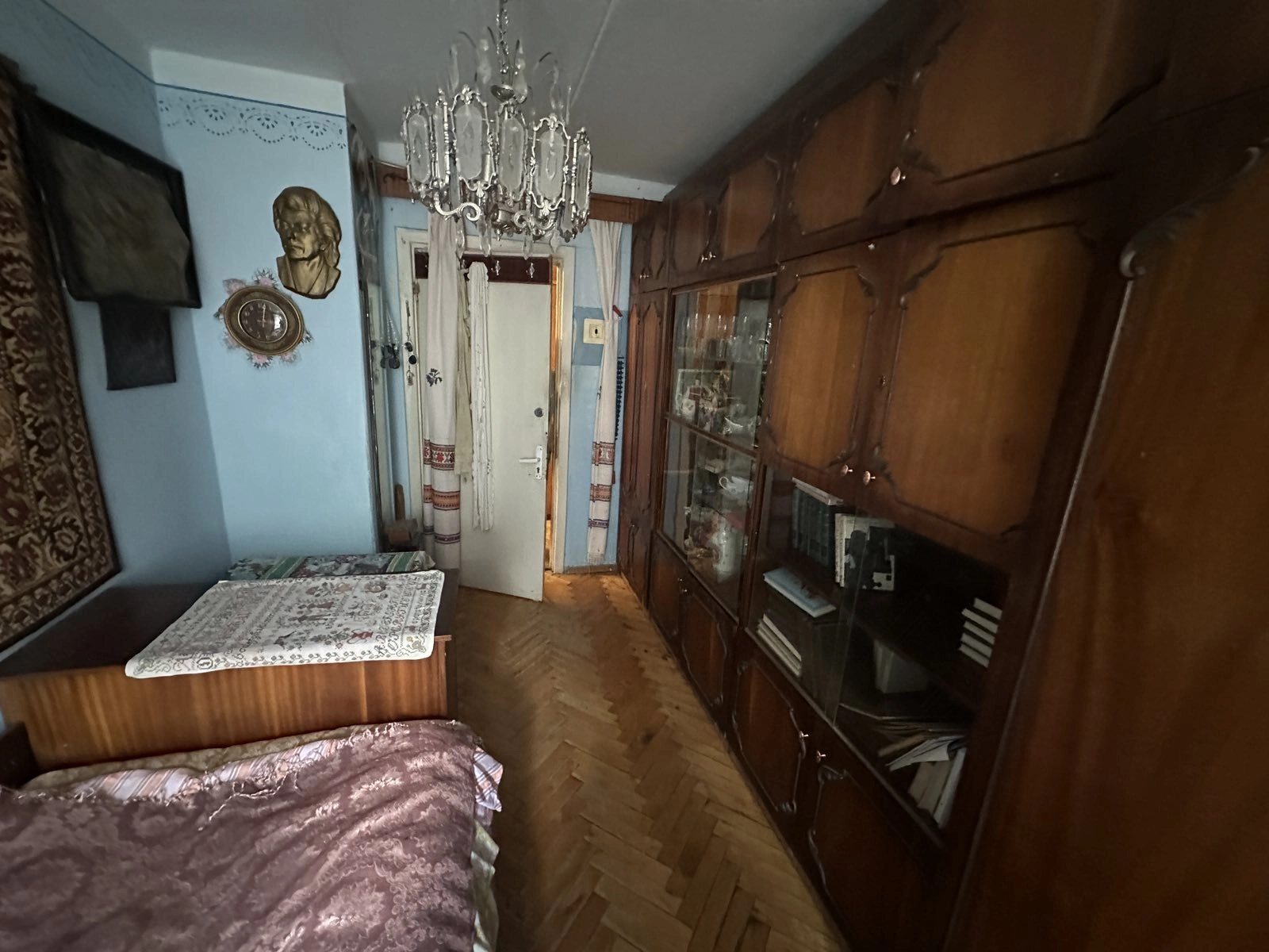 Apartments for sale 3 rooms, 567 m², 3rd fl./5 floors. Восточный, Ternopil. 