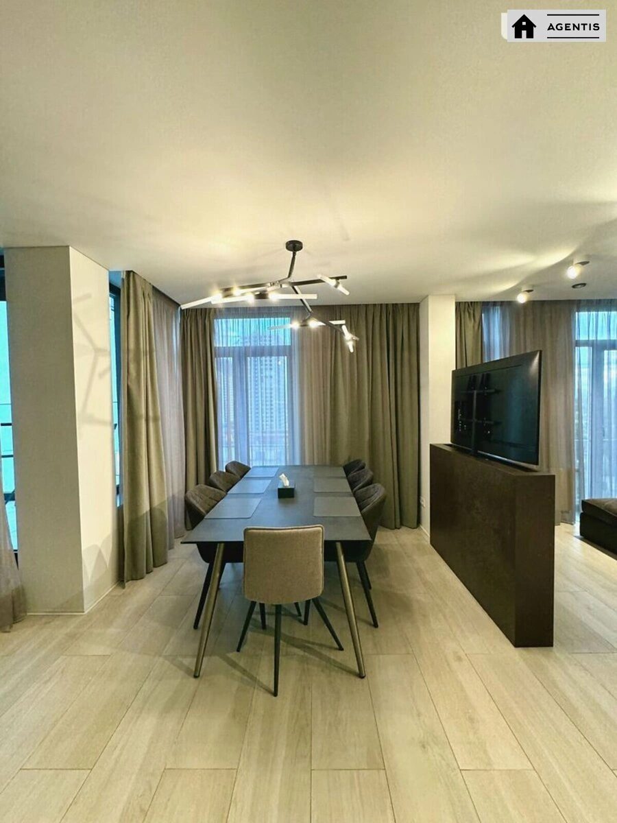 Apartment for rent 3 rooms, 140 m², 9th fl./10 floors. Regeneratorna 4, Kyiv. 