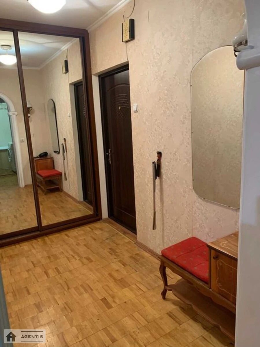 Здам квартиру 1 кімната, 35 m², 1 пов./16 поверхів. 18, Ревуцького 18, Київ. 