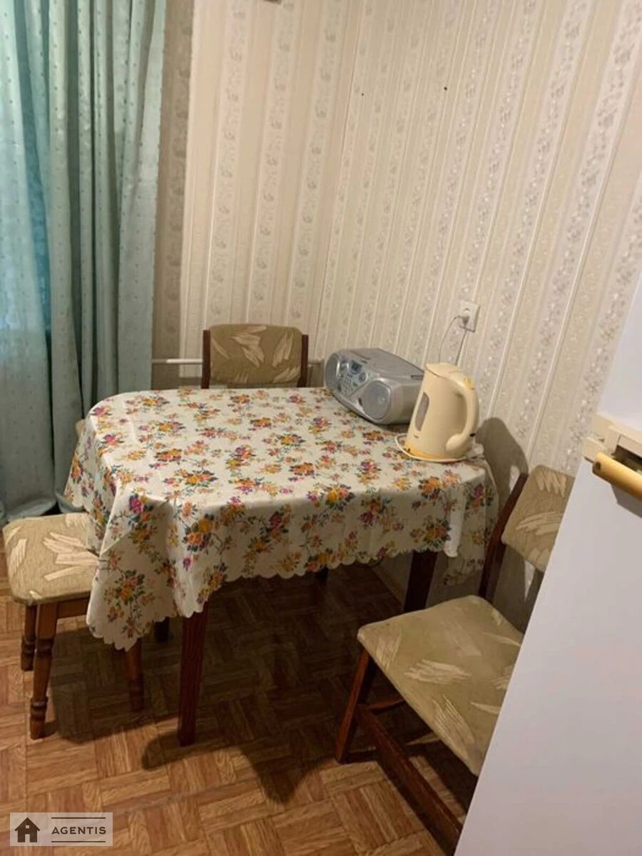 Здам квартиру 1 кімната, 35 m², 1 пов./16 поверхів. 18, Ревуцького 18, Київ. 