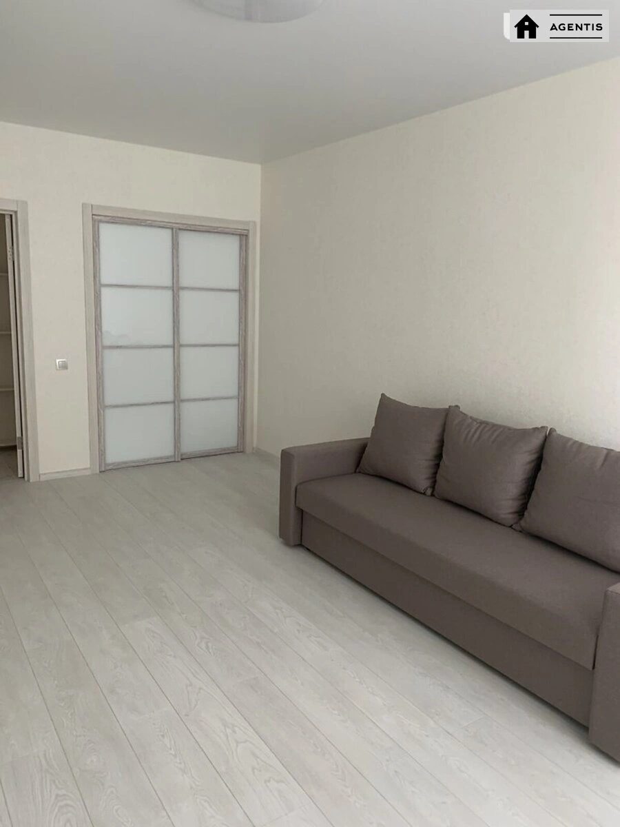 Сдам квартиру 1 комната, 42 m², 12 эт./27 этажей. 22, Ярослава Гашека бульв., Киев. 