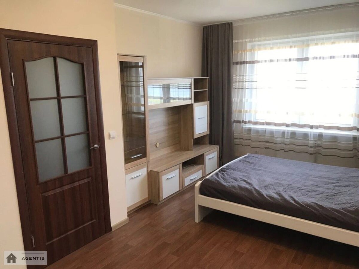 Apartment for rent 1 room, 38 m², 20th fl./25 floors. Yelyzavety Chavdar vul., Kyiv. 