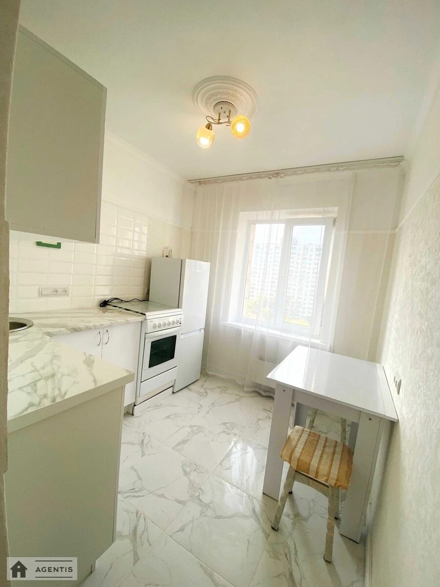 Сдам квартиру 1 комната, 36 m², 9 эт./9 этажей. 5, Братства тарасівців вул. (Декабристів), Киев. 