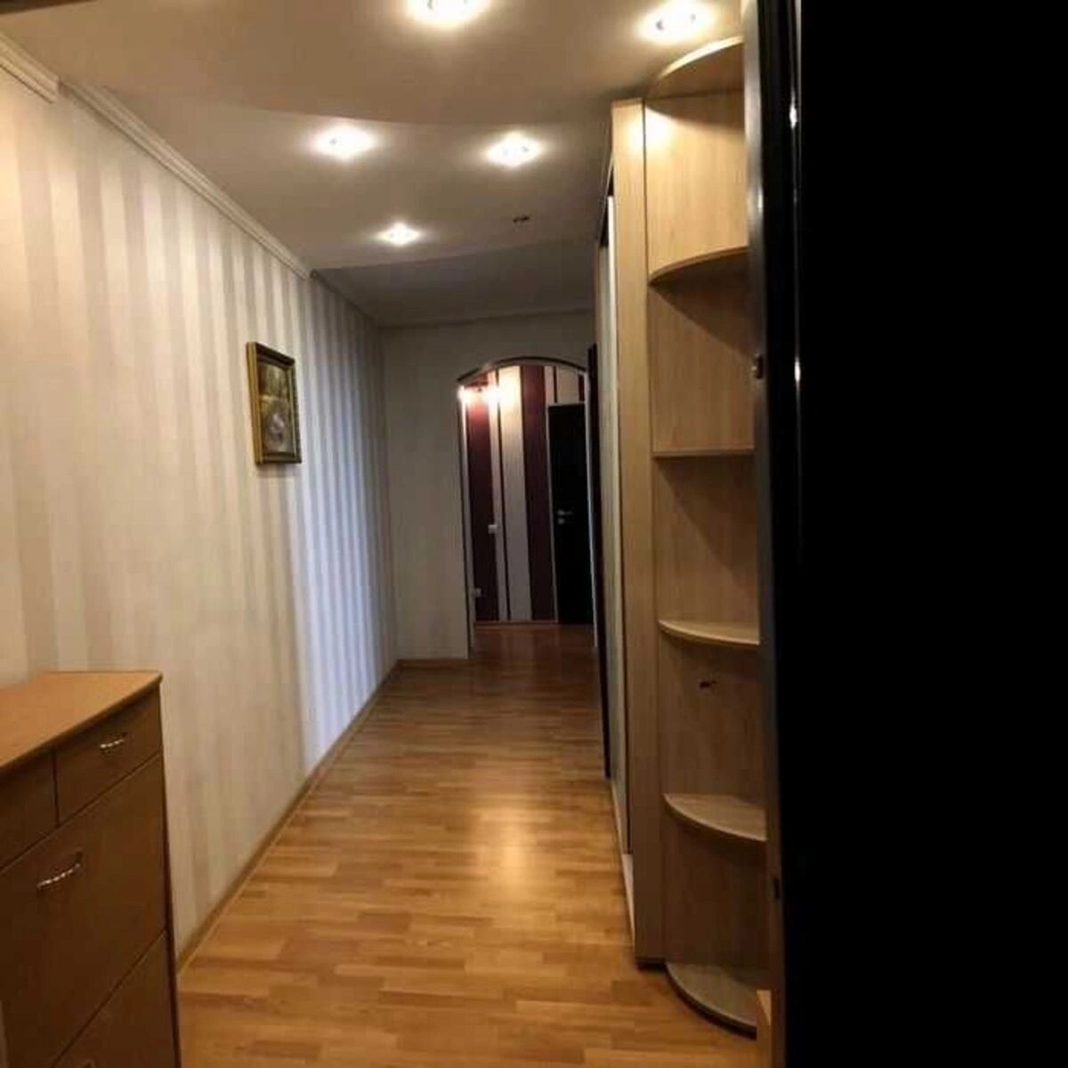 Здам квартиру 3 кімнати, 98 m², 5 пов./16 поверхів. Княжий Затон, Київ. 