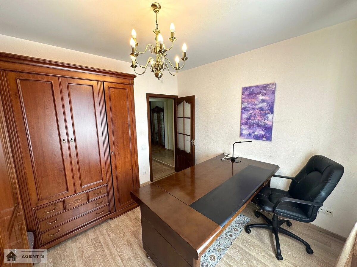 Apartment for rent 2 rooms, 65 m², 17th fl./22 floors. 14, Feodosiyskiy 14, Kyiv. 