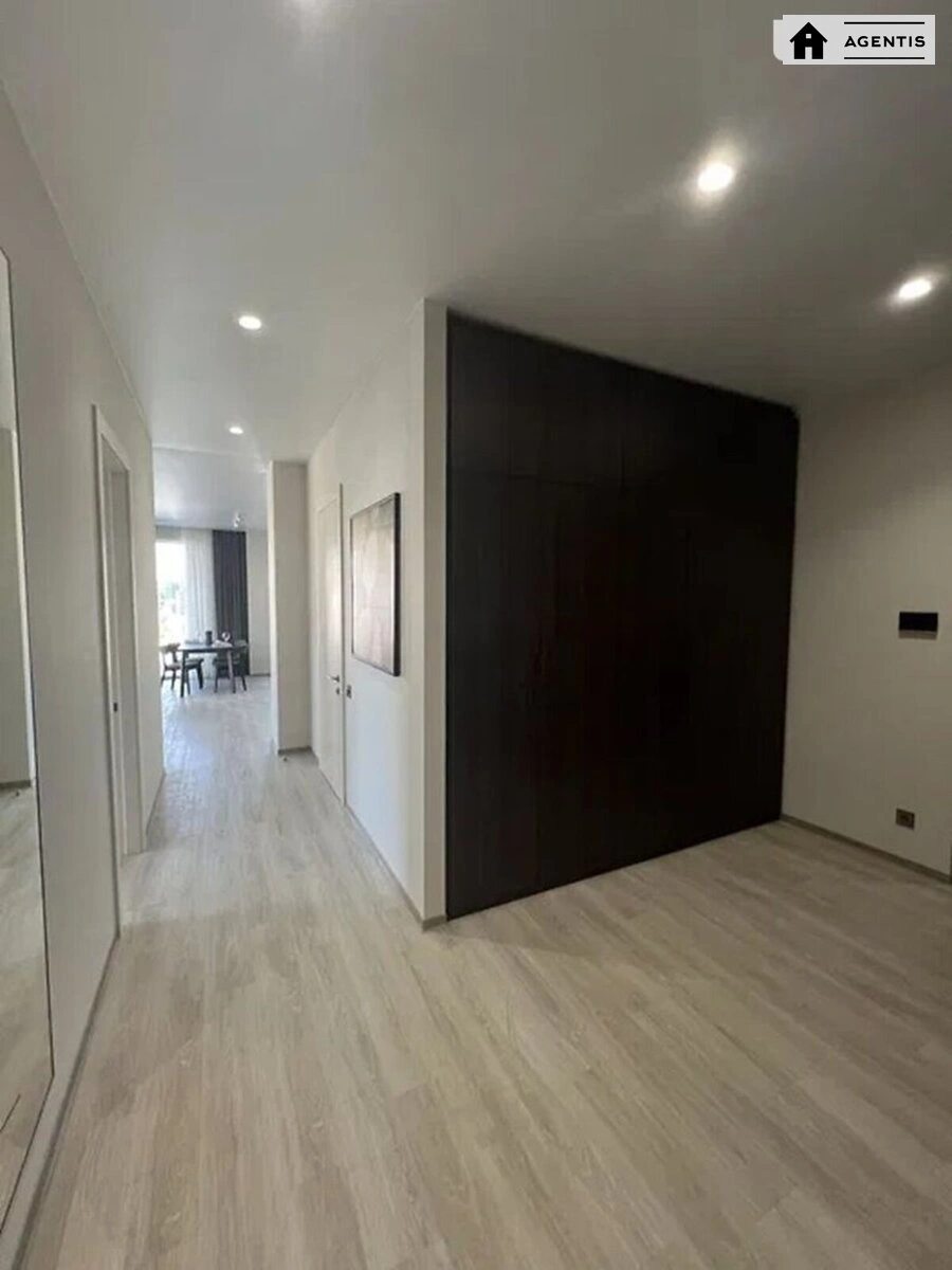 Сдам квартиру 4 комнаты, 138 m², 4 эт./24 этажа. 118, Антоновича вул. (Горького), Киев. 