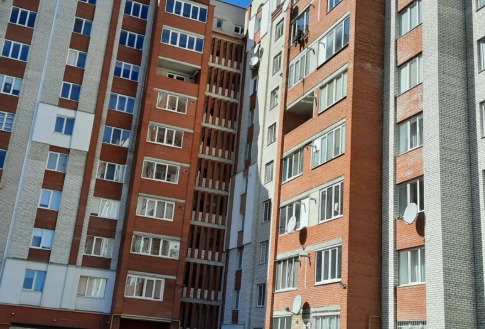 Apartments for sale 2 rooms, 58 m², 1st fl./10 floors. Центр, Ternopil. 