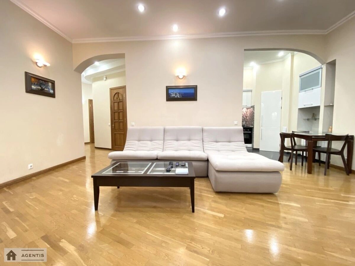 Apartment for rent 4 rooms, 100 m², 4th fl./6 floors. 3, Mykilsko-Botanichna 3, Kyiv. 