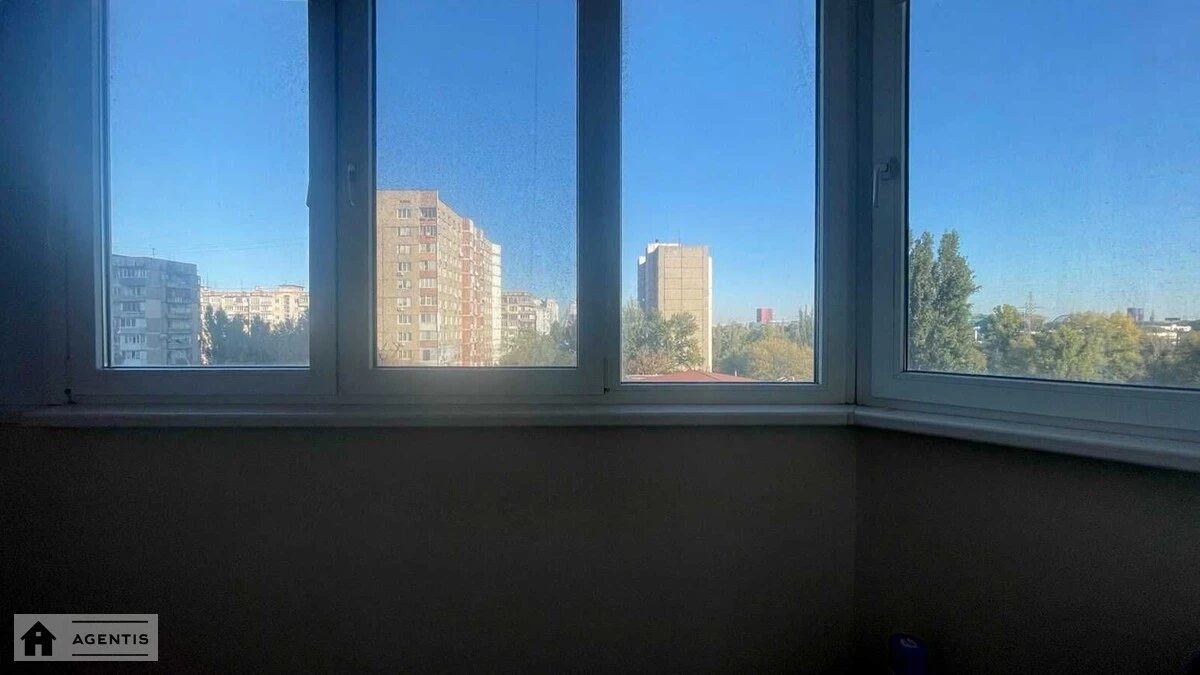 Здам квартиру 2 кімнати, 52 m², 5 пов./23 поверхи. 1, Йорданська вул. (Лайоша Гавро), Київ. 