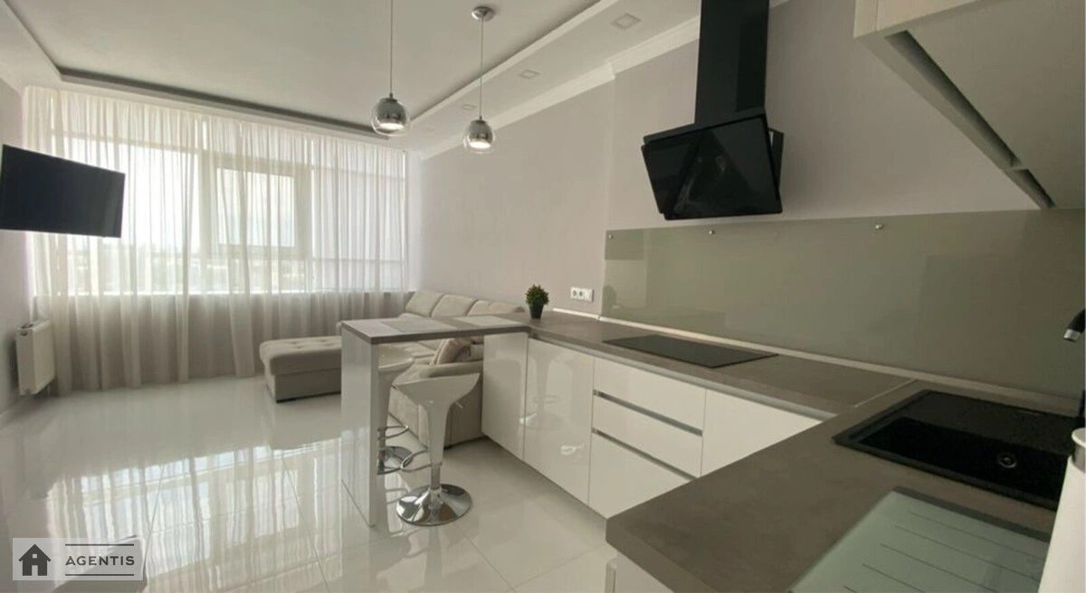 Apartment for rent 2 rooms, 55 m², 16th fl./23 floors. Degtyarivska, Kyiv. 