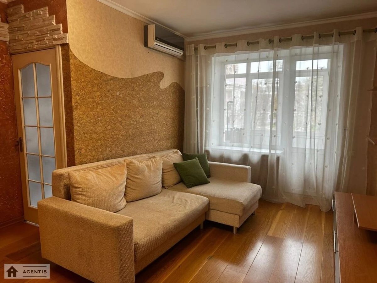 Apartment for rent 1 room, 35 m², 3rd fl./5 floors. 30, Lesi Ukrayinky 30, Kyiv. 