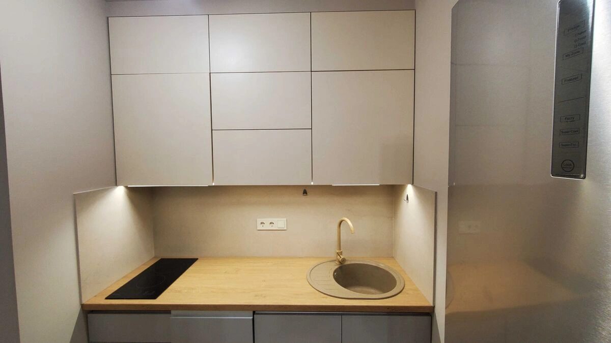 Здам квартиру 1 кімната, 44 m², 3 пов./24 поверхи. 40, Ревуцького 40, Київ. 