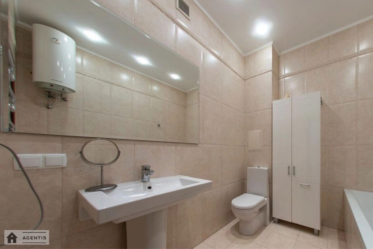 Сдам квартиру 3 комнаты, 95 m², 6 эт./9 этажей. 3, Кудрявский 3, Киев. 