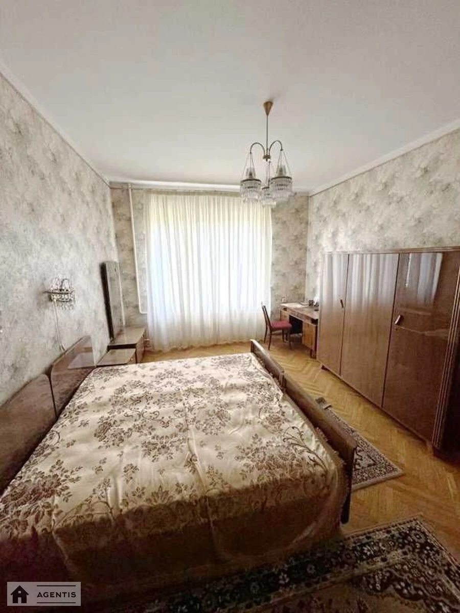 Здам квартиру 3 кімнати, 93 m², 3 пов./9 поверхів. Михайла Грушевського вул., Київ. 