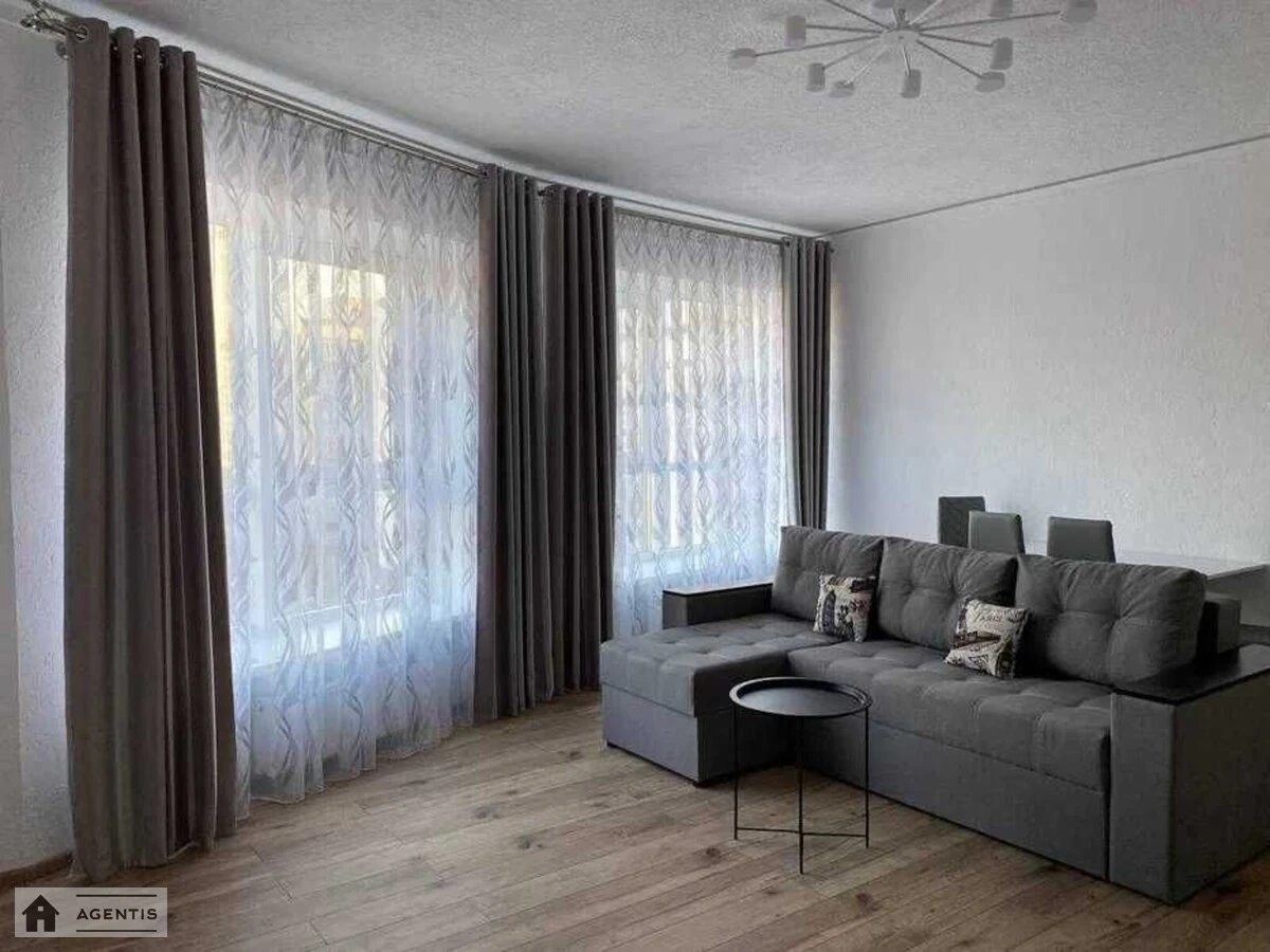 Apartment for rent 2 rooms, 69 m², 8th fl./25 floors. 109, Antonovycha vul. Horkoho, Kyiv. 