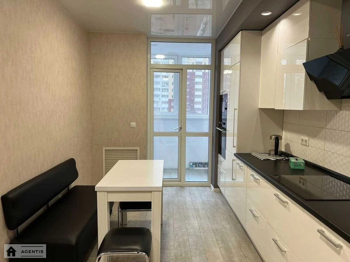 Сдам квартиру 1 комната, 49 m², 4 эт./25 этажей. Ясиневатский, Киев. 