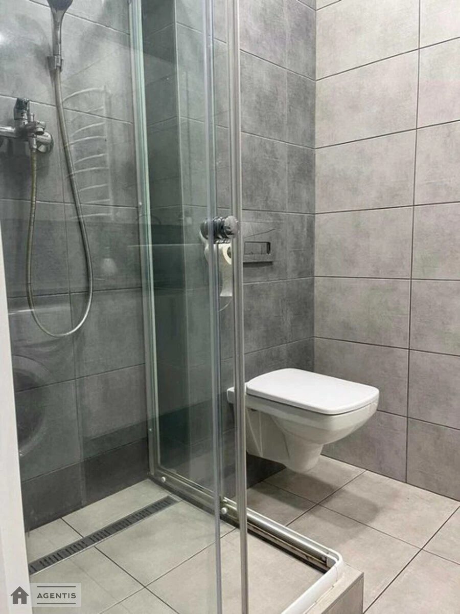 Здам квартиру 1 кімната, 49 m², 4 пов./25 поверхів. Ясинуватський, Київ. 