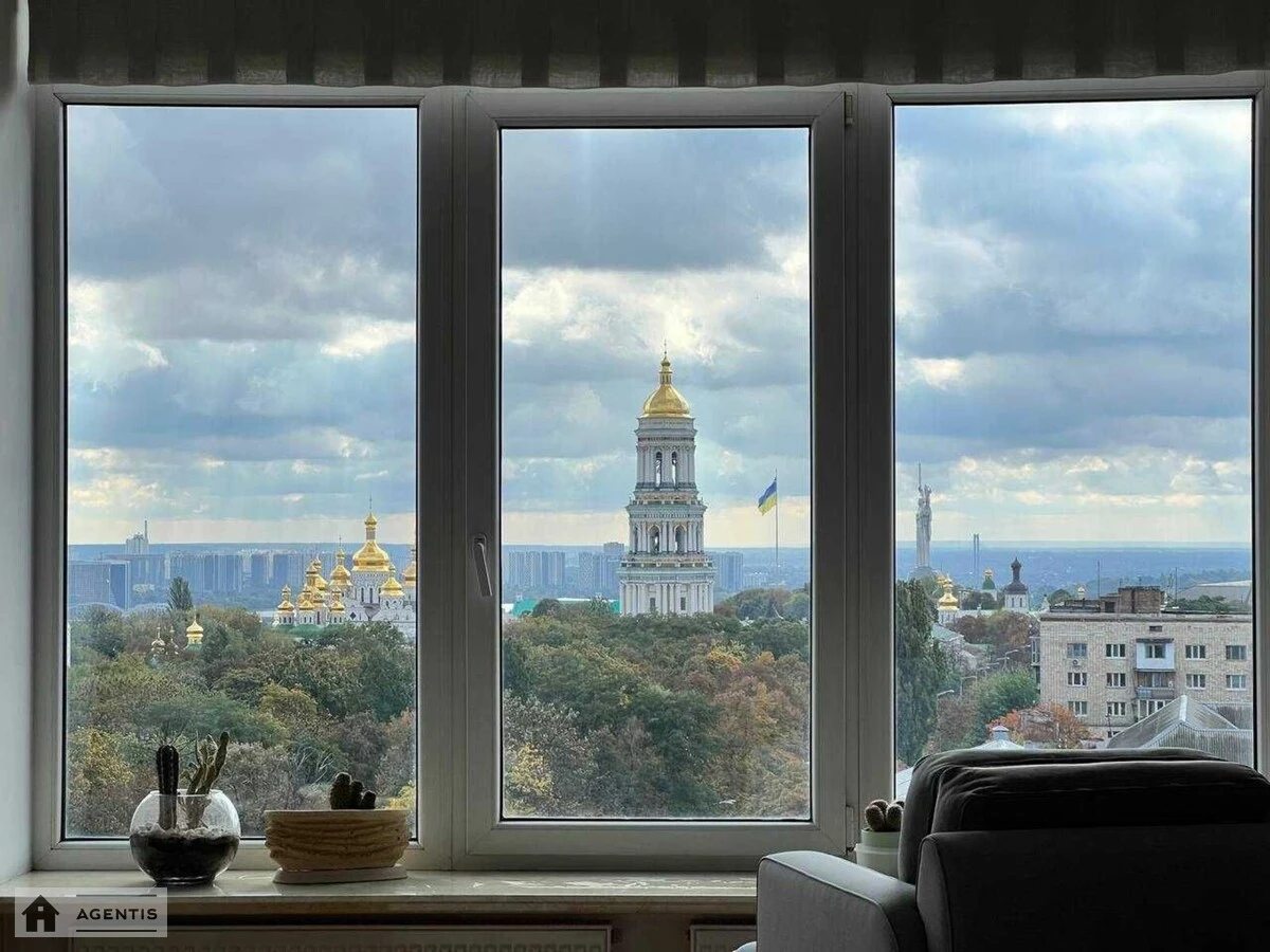 Apartment for rent 4 rooms, 180 m², 9th fl./9 floors. 16, Ivana Mazepy vul., Kyiv. 