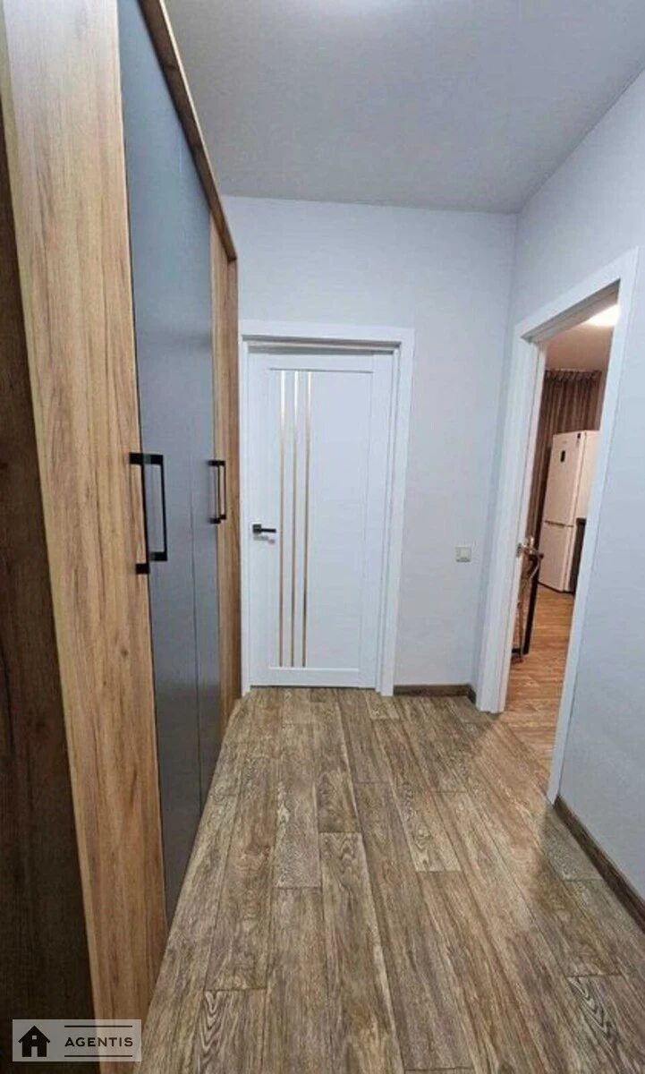 Здам квартиру 1 кімната, 42 m², 11 пов./25 поверхів. 14, Гродненська 14, Київ. 