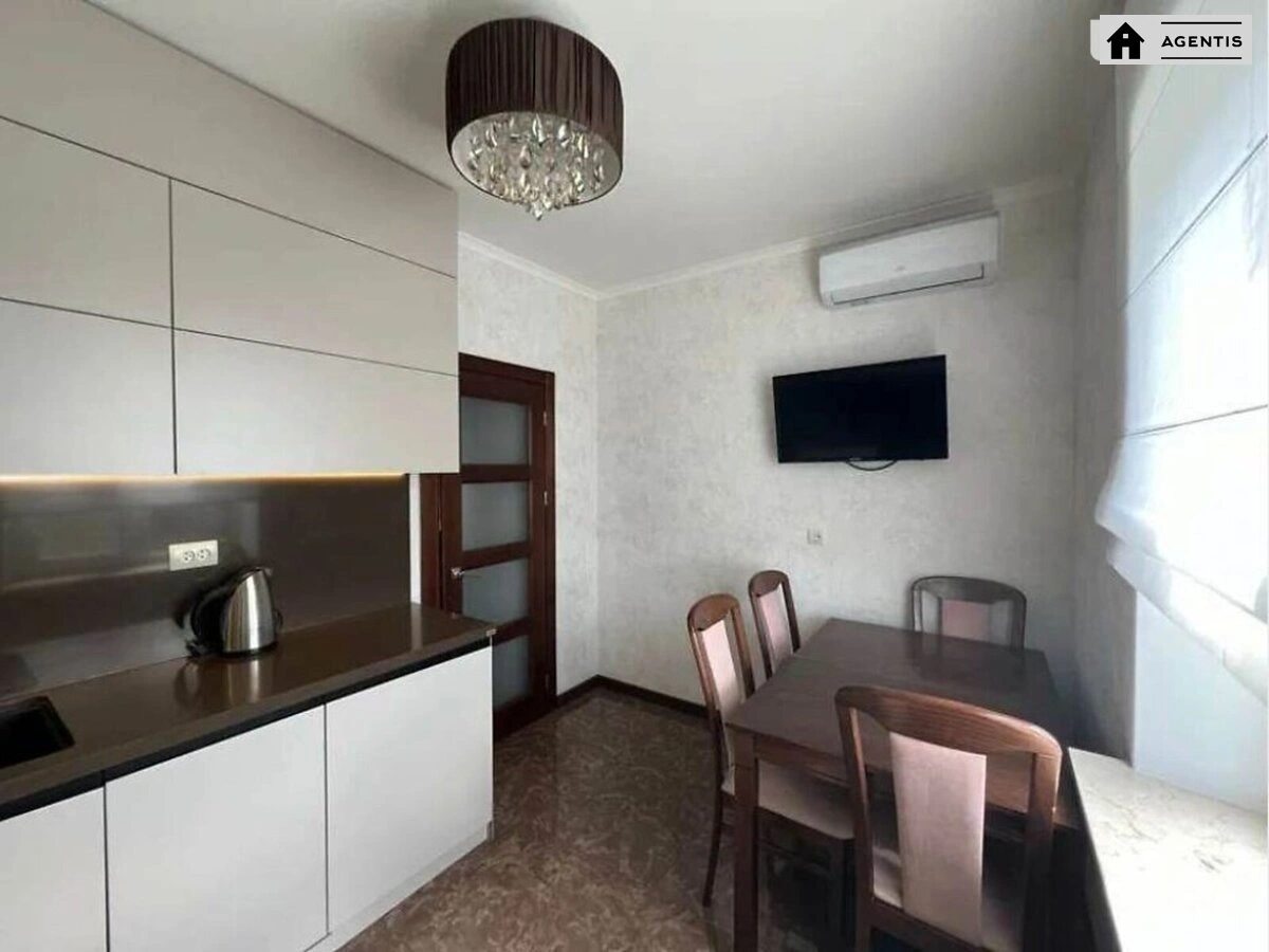 Apartment for rent 2 rooms, 56 m², 6th fl./14 floors. 38, Chervonoyi Kalyny prosp. Volodymyra Mayakovskoho, Kyiv. 