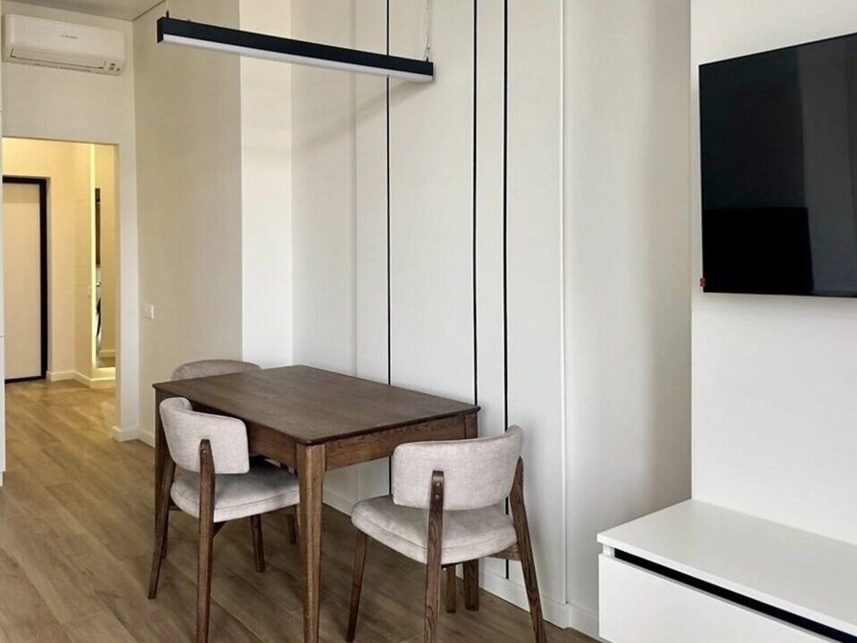 Сдам квартиру 1 комната, 55 m², 12 эт./17 этажей. 58, Богдана Хмельницького вул., Киев. 