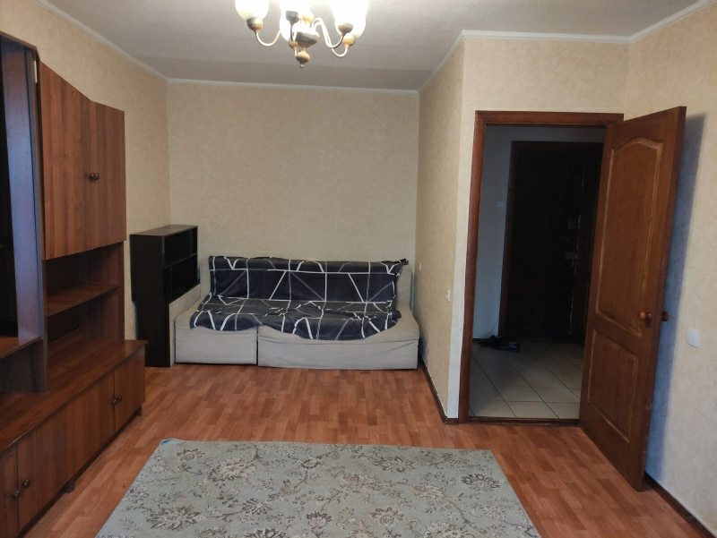 Apartment for rent. 1 room, 34 m², 5th floor/9 floors. 7, Symyrenka 7, Kyiv. 