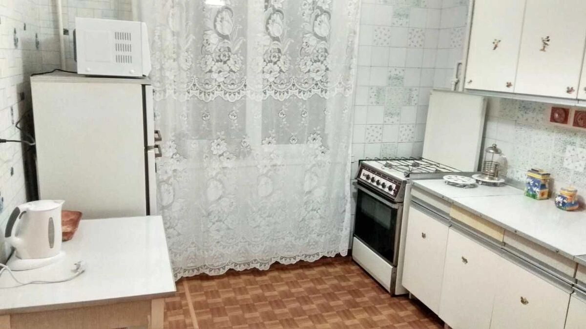 Здам квартиру 1 кімната, 51 m², 8 пов./9 поверхів. 9, Оболонський 9, Київ. 