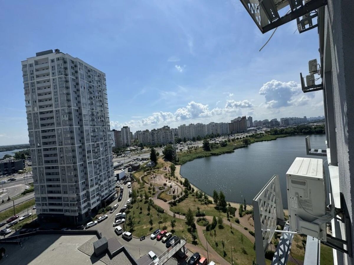 Apartment for rent 1 room, 43 m², 17th fl./25 floors. Revutckogo, Kyiv. 