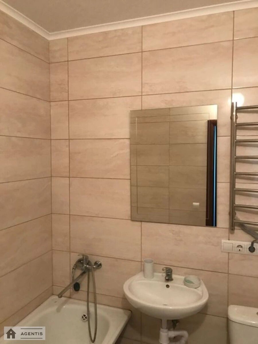 Сдам квартиру 1 комната, 40 m², 20 эт./25 этажей. 7, Софії Русової вул., Киев. 