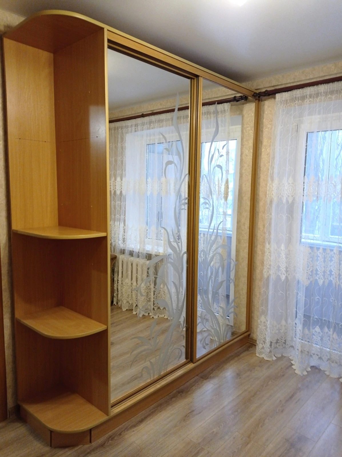 Apartment for rent 1 room, 30 m², 4th fl./9 floors. 13, Zhulya Verna bulv. Romena Rollana, Kyiv. 