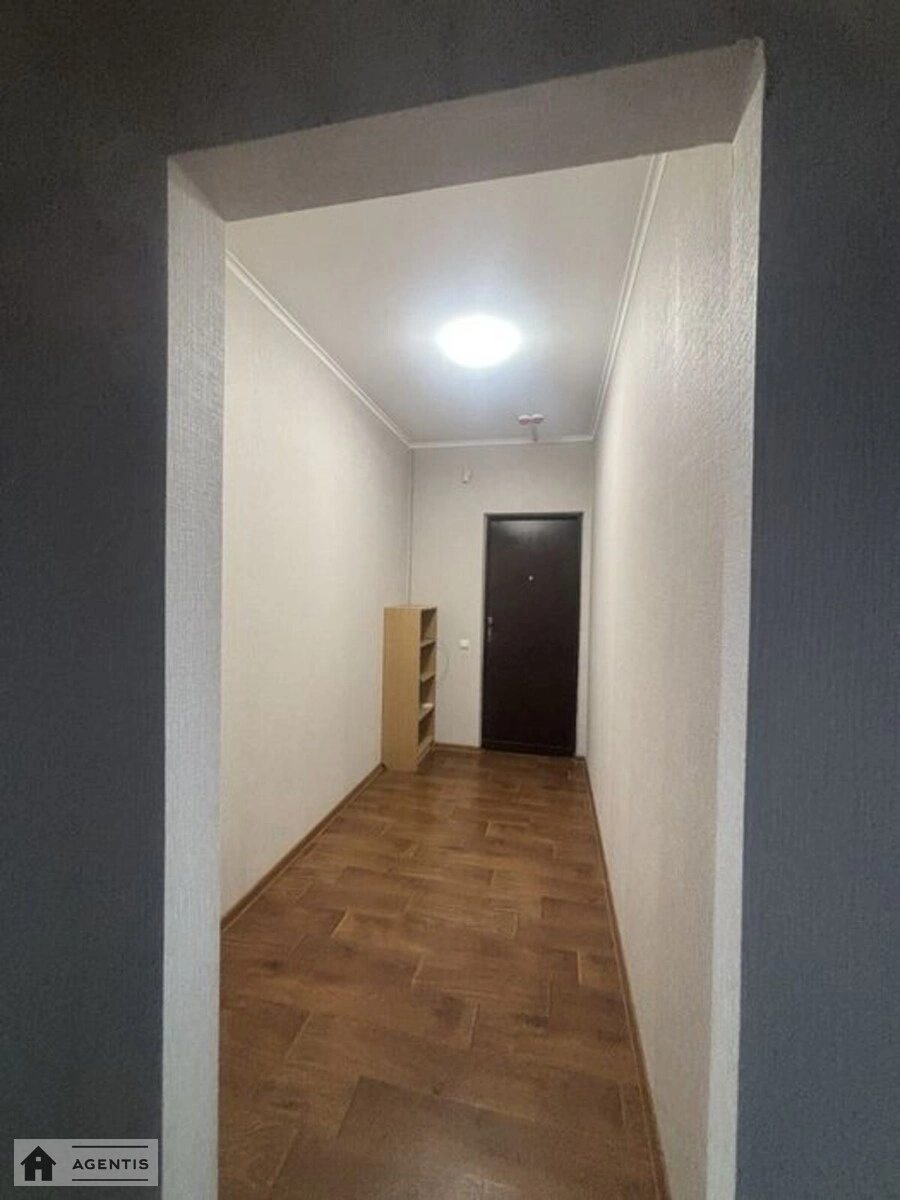 Apartment for rent 1 room, 51 m², 18th fl./24 floors. 54, Revutckogo 54, Kyiv. 