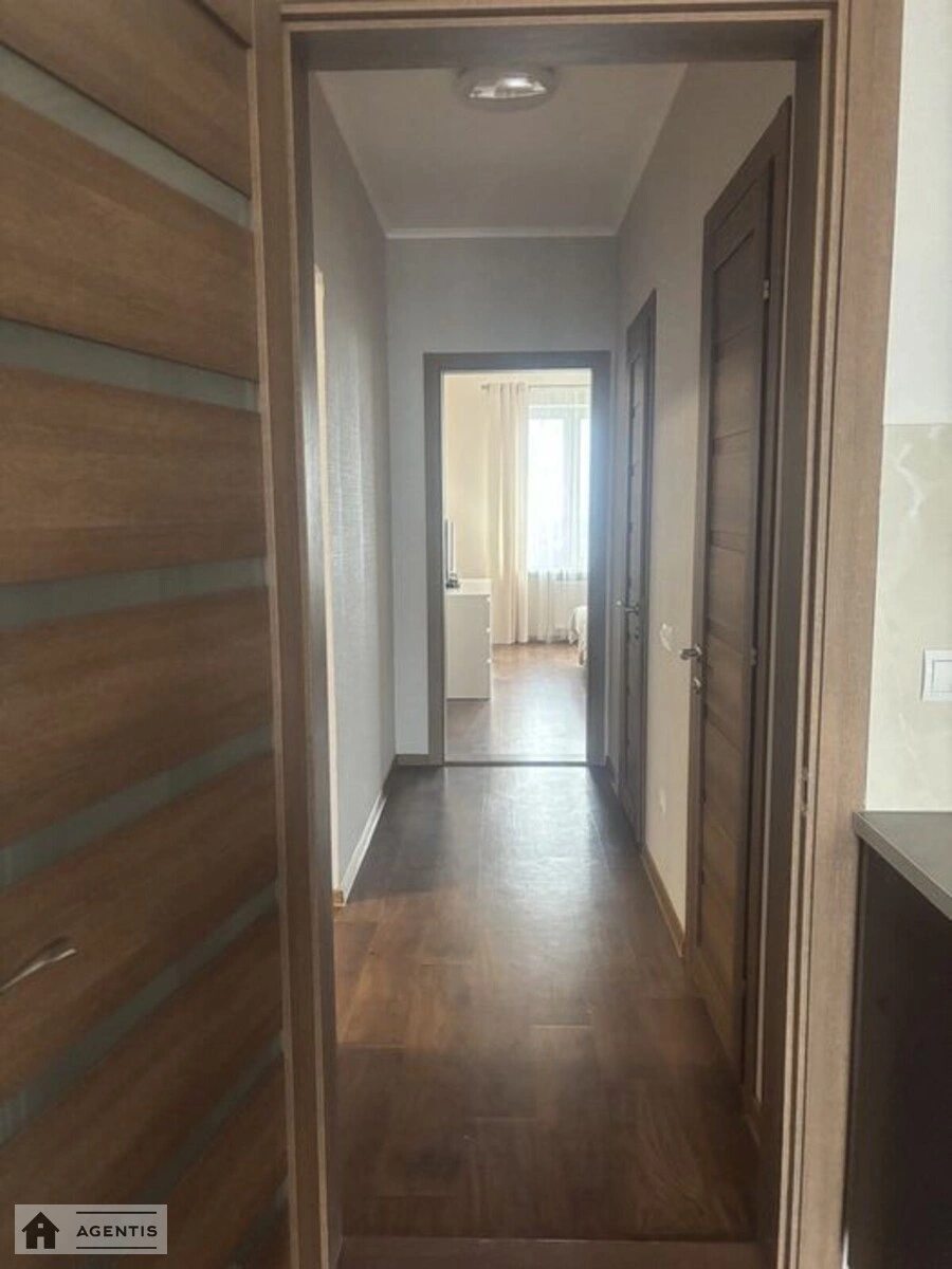 Apartment for rent 1 room, 51 m², 18th fl./24 floors. 54, Revutckogo 54, Kyiv. 