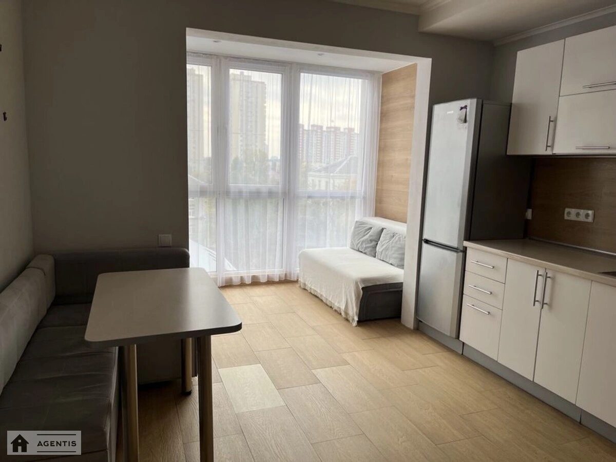 Сдам квартиру 1 комната, 47 m², 8 эт./22 этажа. 31, Гарматная 31, Киев. 