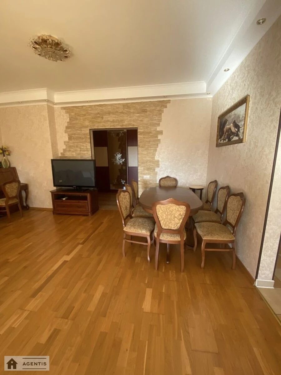 Apartment for rent 3 rooms, 145 m², 12th fl./18 floors. 32, Yevhena Konovaltsya vul. Shchorsa, Kyiv. 