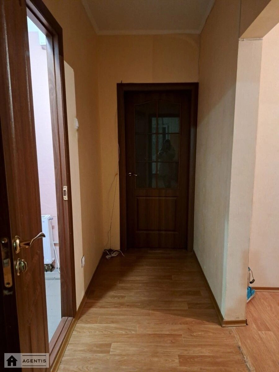 Сдам квартиру 1 комната, 44 m², 25 эт./26 этажей. Софії Русової вул., Киев. 