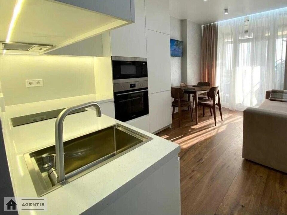 Apartment for rent 1 room, 53 m², 13th fl./36 floors. Beresteyskyy prosp. Peremohy, Kyiv. 