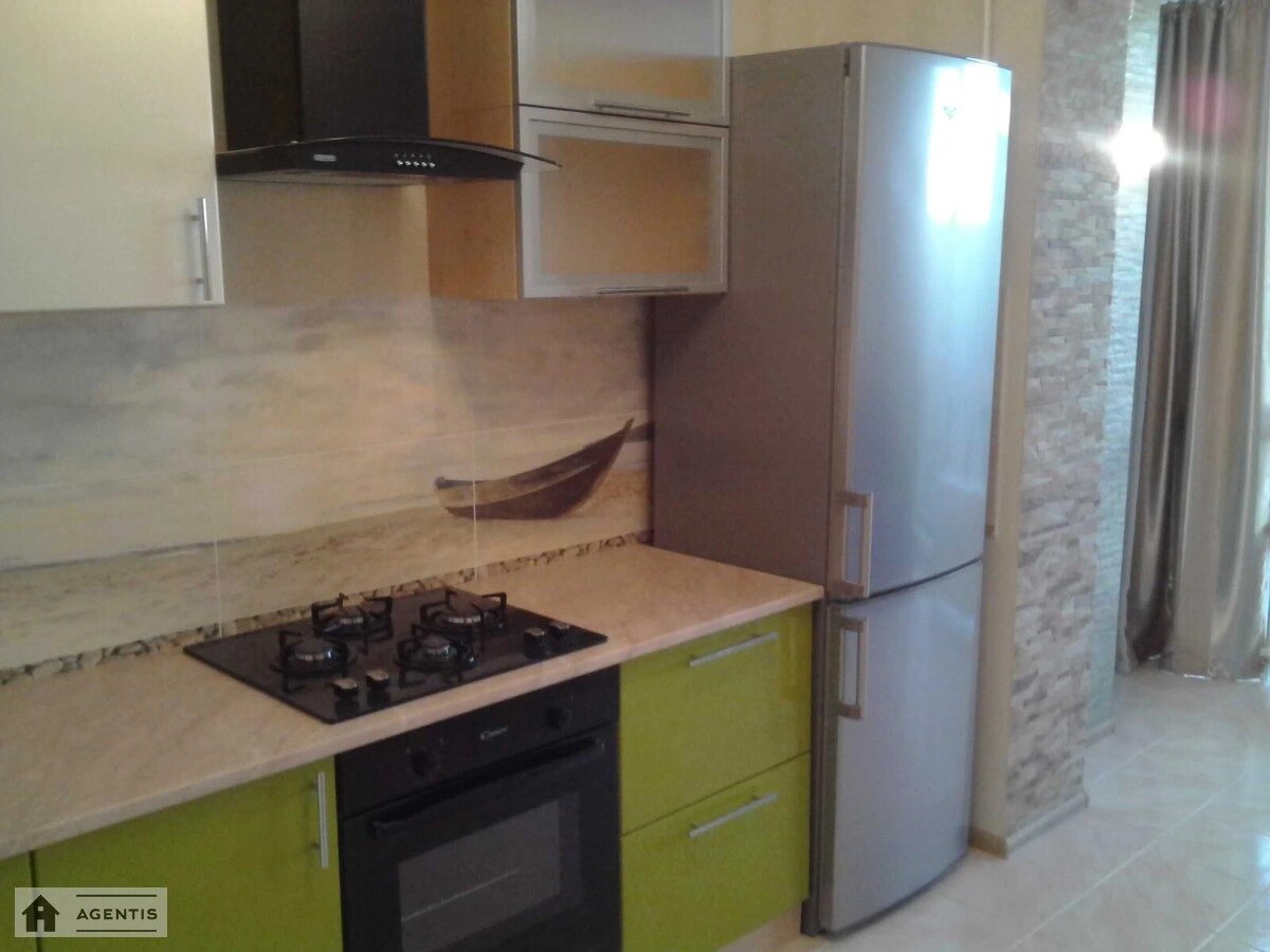 Apartment for rent 1 room, 40 m², 2nd fl./10 floors. Voloshkova , Petropavlovskaya  Borshchahovka. 