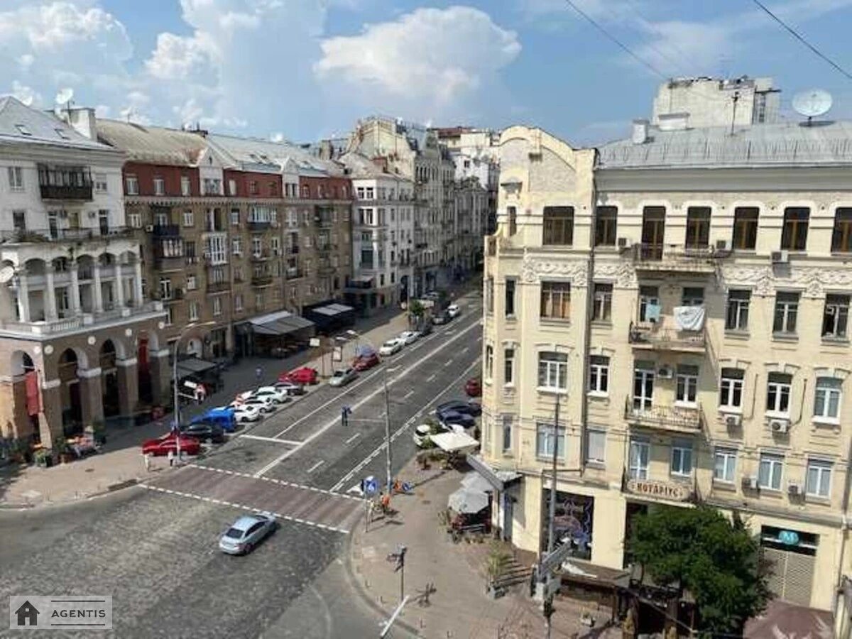 Сдам квартиру 2 комнаты, 55 m², 8 эт./8 этажей. 17, Саксаганского 17, Киев. 