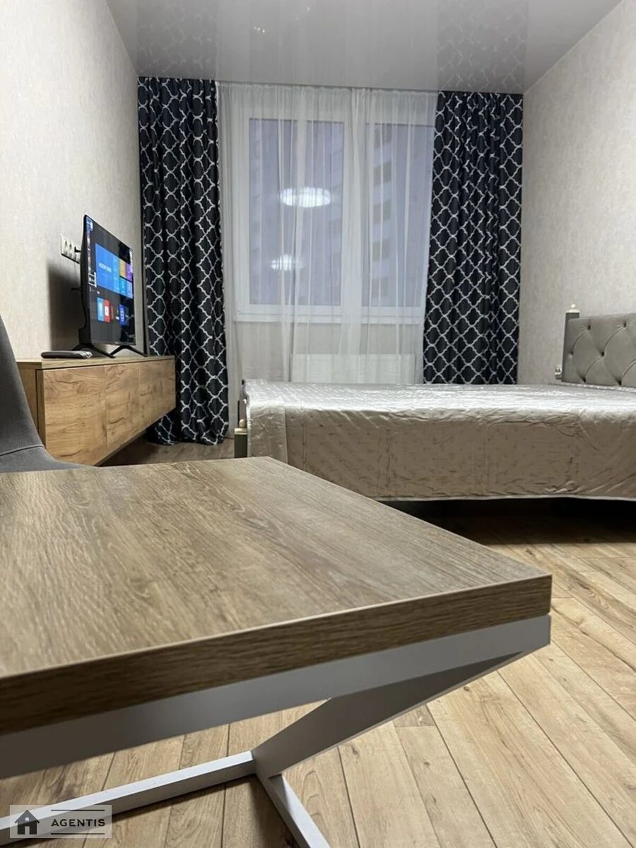 Apartment for rent 2 rooms, 51 m², 11th fl./25 floors. 3, Baltiyskiy 3, Kyiv. 